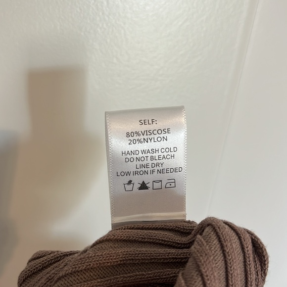 NWT Altar’d State Kristie Mock Neck Bodysuit - Size M - Picture 7 of 7